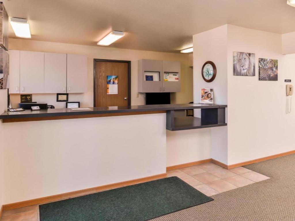 Americas Best Value Inn Missouri Valley Eksteriør billede