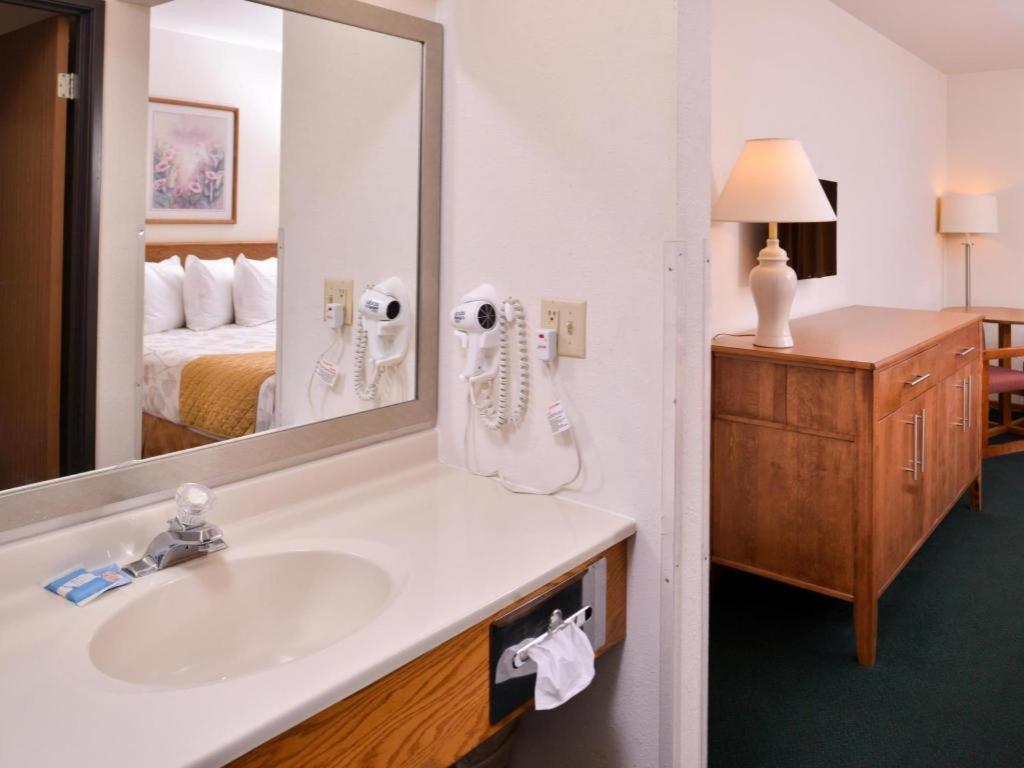 Americas Best Value Inn Missouri Valley Eksteriør billede